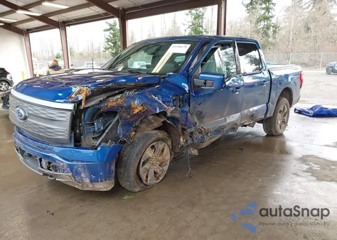 2022 Ford F-150 Lightning Lariat z USA, uszkodzony, nr VIN 1FTVW1ELXNWG15978